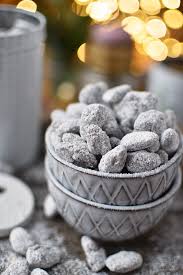 Schoko Mandeln Und Andere Geschenke Aus Der Kuche Knusperstubchen Rezept Schoko Mandeln Mandeln Geschenke Aus Der Kuche