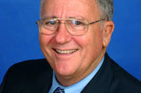 Frank Mann, Lee County commissioner and environmental leader, dies at 80