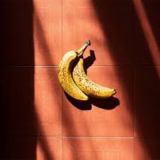 1 banana cut into pieces, ½ cup milk, 2 teaspoons honey and some cinnamon to finish and you have yourself a serving of. Why You Shouldn T Eat Bananas For Breakfast