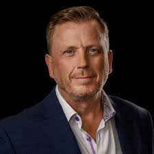 Most people think incentives mean money, perks, or promotions. But the most  powerful and overlooked incentive? PRAISE. In my book, Praise: The  Cornerstone of Coaching to Success, I show how genuine,… |