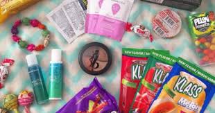 Pamper Your Period Get A Monthly Subscription Gift Box Just For You Find Out Period Kit Period Box Period Party