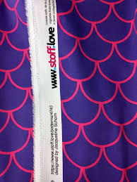 Leuchtende Schuppen Umfarbbarer Baumwollstoff Viskose O Baumwoll Jersey Designt Von Jacqueline Schorn Www Stoff Love Schultute Schultute Basteln Schultute Stoff