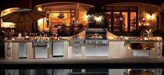 7 inspirational outdoor kitchens