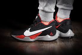 Giannis antetokounmpo signed a 4 year / $100,000,000 contract with the milwaukee bucks, including $100. Nike Zoom Freak 2 Fur 110 00 Kicksmaniac Com