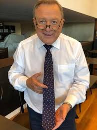 From wikimedia commons, the free media repository. Peter Hitchener Mr Melbourne Life Nine News Livinia Nixon Nicest Man In Tv Herald Sun