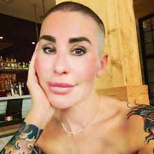 Wendy Pemberton's Instagram, Twitter & Facebook