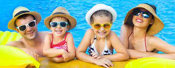 Ya comienzan a jugar a juegos grupales, a aceptar y tolerar la frustración cuando se pierde. 30 Juegos Para Las Vacaciones De 3 A 10 Anos Juegos Al Aire Libre Juegos Y Fiestas Guia Del Nino