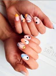 Decorarlas con diferentes colores, piedras y otras aplicaciones no resulta tan complicado y puedes crearlas en unos sencillos pasos. Decoracion De Unas Facil Y Rapido Desde Casa 2019 2020 Manicura De Unas Manicura Para Unas Cortas Manicura De Moda