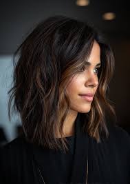 Brunette with bold face-framing caramel pops. 🤎💛 #hairstyle #fblifestyle