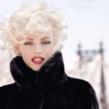 Thick strands are less amenable to styling, and created hairstyles can look frankly ridiculous. 55 Ravishing Short Hairstyles For Ladies With Thick Hair My New Hairstyles