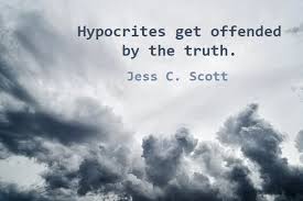 Kali ini kita akan dari kekecewaan itu juga kadang terbesit dalam diri, gimana sih biar kecewanya kita itu dia bisa denger. Kata Kata Mutiara Bahasa Inggris Tentang Kemunafikan Hypocrisy 2