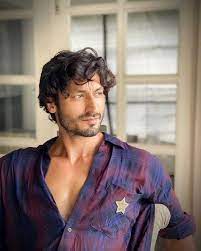 Vidyut jamwal diet routine is as follows Vidyut Jammwal Net Worth 2021 Biography Networthexposed