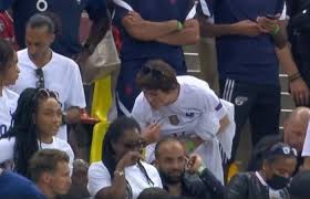 He began playing football for the youth team of creteil in 2001. 4bskks7wl3nfhm