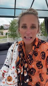 Replying to @Keeleyhope13 right here girl! #halloweenlook #pajamaset  #sleepwear #loungewear #fallfashion #blackfriday #pumpkins #momsoftiktok