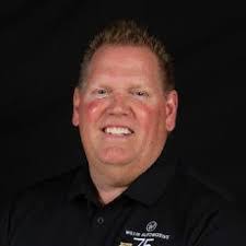 Steven Olinger's Instagram, Twitter & Facebook