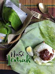 Rhys kembali dalam episod kedua trek mesra bersama petronas brands, mendalami proses penyediaan sarapan utama rakyat malaysia, nasi lemak dan membongkar kisah disebalik penyediaan kombo mornings @ mesra. Nasi Lemak Bungkus Daun Pisang Membangkit Selera Blog Sihatimerahjambu