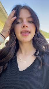 Juliet Tanner's Instagram, Twitter & Facebook