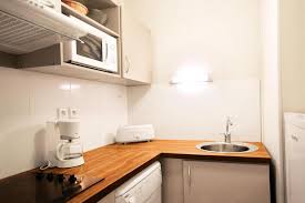 Chambre avec kitchenette privée à louer dans un appartement de 6 chambres. Residence Lagrange Les Chalets D Ax 15 Location A Ax Les Thermes Ski Planet