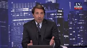 En una de las últimas ediciones de la nación +, el periodista se encontraba dialogando con un movilero que realizaba una cobertura sobre el control de ingreso en la estación de retiro.durante la breve nota, el joven reportero pasó por una cámara térmica y la misma arrojó que tenía 37,7 grados de temperatura, por lo que. Por Preocuparse Eduardo Feinmann Y La Respuesta Que Conmociono A Todos Sus Seguidores El Intransigente