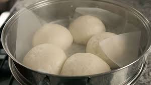 Roti kue bakpau isi kacang ijo pandan suji tak hanya teksturnya yang lembut, tampilannya pun cantik dan menarik dengan warna hijau muda memang terlihat istimewa jika ingin roti bakpao original dengan. Resep Bakpao Isi Kacang Hijau Seenak Abang Abang Di Pinggir Jalan