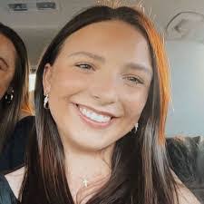 Alexis Coy's Instagram, Twitter & Facebook