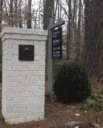 Save on brick mailboxes free shipping at bellacor! Simple Painted Brick Column With Copper Mailbox Brick Columns Brick Mailbox Brick Columns Driveway