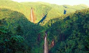 Hiking To La Soufriere Volcano In Guadeloupe Https Www Caribbeanbluebook Com Articles And Blogs Hiking To La So Caribbean Travel La Guadeloupe National Parks