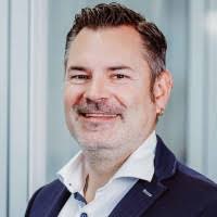 100+ "Tom Widmer" profiles