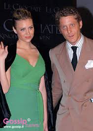 L'attrice, che all'epoca aveva una relazione con lapo, venne accusata di non essergli rimasta accanto. Anteprima Le Crociate Foto E Gossip By Gossip News