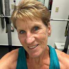 After reading all the posts and comments about this series here in this  amazing group… I have decided to give it a go!! I devoured Quicksilver,  ACOTAR and Fourth Wing so I