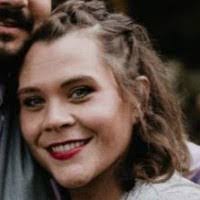 Cassandra Hahn's Instagram, Twitter & Facebook