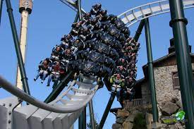Den 'demonic knot', welcher im. Flug Der Damonen Heide Park Resort Freizeitpark Welt De