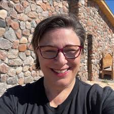 Is the Mrs. Quilty box subscription worth it for quilting beginners?