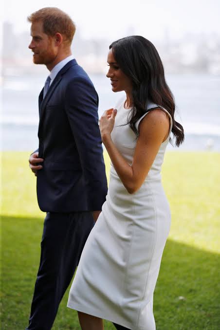 Meghan and Harry arrive in Australia for first overseas tour | Reuters