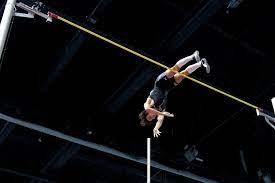 He popped over his opening height of 5.50m on his second try, then passed straight to 5.70m, which he cleared on his first attempt. Armand Duplantis Breaks The Pole Vault World Record The New York Times