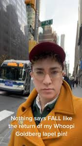 Whats your favoirite Whoooi Goldberg movie? #jumpingjackflash  #whoopigoldberg #ghost #lapelpin #fashion @Whoopi Goldberg