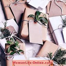 Beberapa telah mempersiapkan hadiah, perlu juga untuk pak! 10 Cara Menakjubkan Untuk Mengubah Kertas Ke Bungkus Hadiah Cantik Christmas 2021