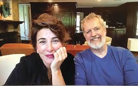 Use custom templates to tell the right story for your business. Elenh Glykatzh Arbeler Aristeros Einai Aytos Poy Kanei Aristera Pragmata Oxi Aytos Poy Leei Oti Einai Gnn