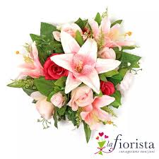 Spumanti, cioccolatini, peluches ed altro). Bouquet Di Rose E Gigli Rosa Vendita Online Consegna Gratis