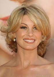 Faith Hill Short Again Medium Hair Styles For Women Medium Hair Styles Medium Length Hair Styles