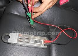 Kerusakan yang terjadi pada injektor dapat diakibatkan dari ketidaksesuaian salah satu atau lebih dari ketiga faktor tersebut. Cara Mengukur Nilai Injektor Mobil Injeksi Otomotrip