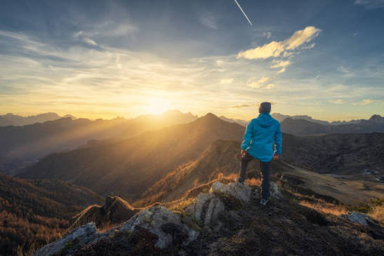 12,594,900+ Mountain Stock Photos, Pictures & Royalty-Free Images - iStock  | Mountain peak, Mountain icon, Snow mountain