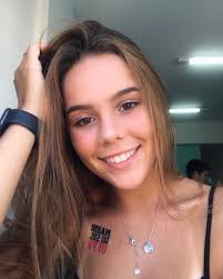 Rafaela Rossi (@rafaaelarossi) • Instagram photos and videos