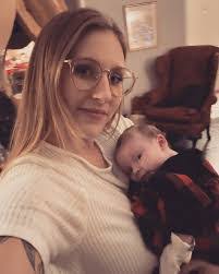 Noelle Rush's Instagram, Twitter & Facebook