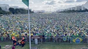 Para ela, a ação de hoje deve ajudar a pressionar o congresso. View 18 Manifestacao Hoje Em Brasilia