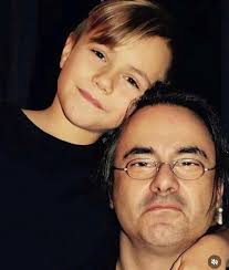 Hoje é Aniversário do Adrian, filho do Maestro, ele está completando 15  anos. Feliz aniversário, Adrian! Que seu dia seja tão especial quanto o  legado de talento e inspiração que seu pai