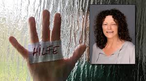 Monique olivier, la complice du tueur en série michel fourniret l'ogre des ardennes, a été entendu par le juge d'instruction en début de semaine, selon monique olivier a été condamnée en 2008 à la prison à perpétuité pour complicité de meurtre dans quatre des sept assassinats fomentés par michel. News Von Heute Monster Der Ardennen Franzosischer Serienmorder Michel Fourniret Ist Tot Stern De