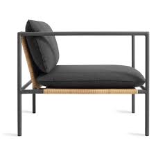 Pin By L On Sieges In 2020 Lounge Chair Outdoor Modern Outdoor Furniture Patio Furnishings