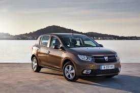 Proposée avec deux blocs essence de 75 et 90 ch, la sandero roule aussi au gpl ou au diesel! Quel Modele Choisir Voici Ce Que Coute La Dacia Sandero Ideale Vroom Be