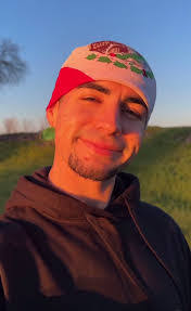 Lorenzo Marsh's Instagram, Twitter & Facebook